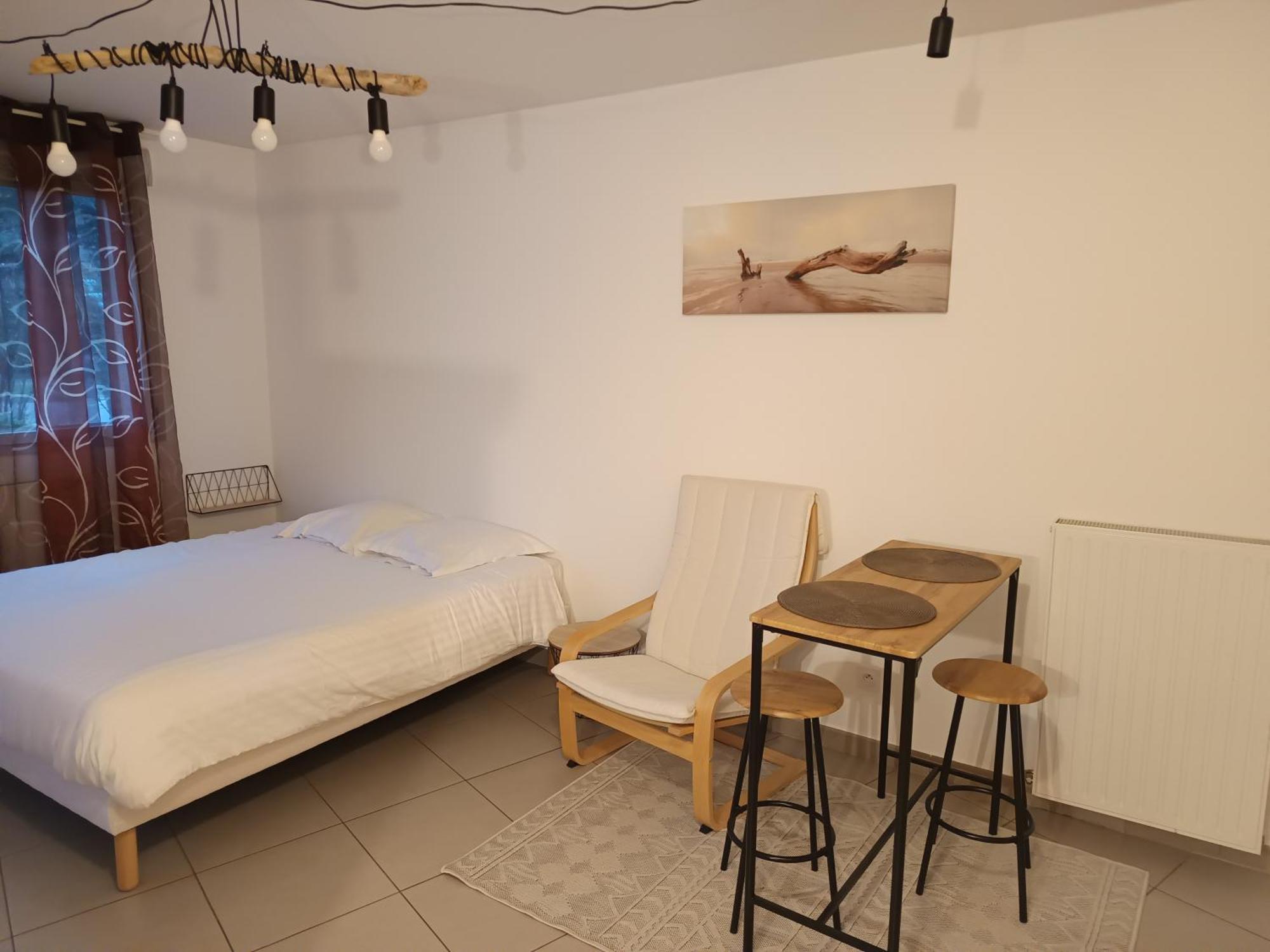 Villa'Vi Lyon Est Chambres D'Hotes Saint-Priest  Exteriör bild