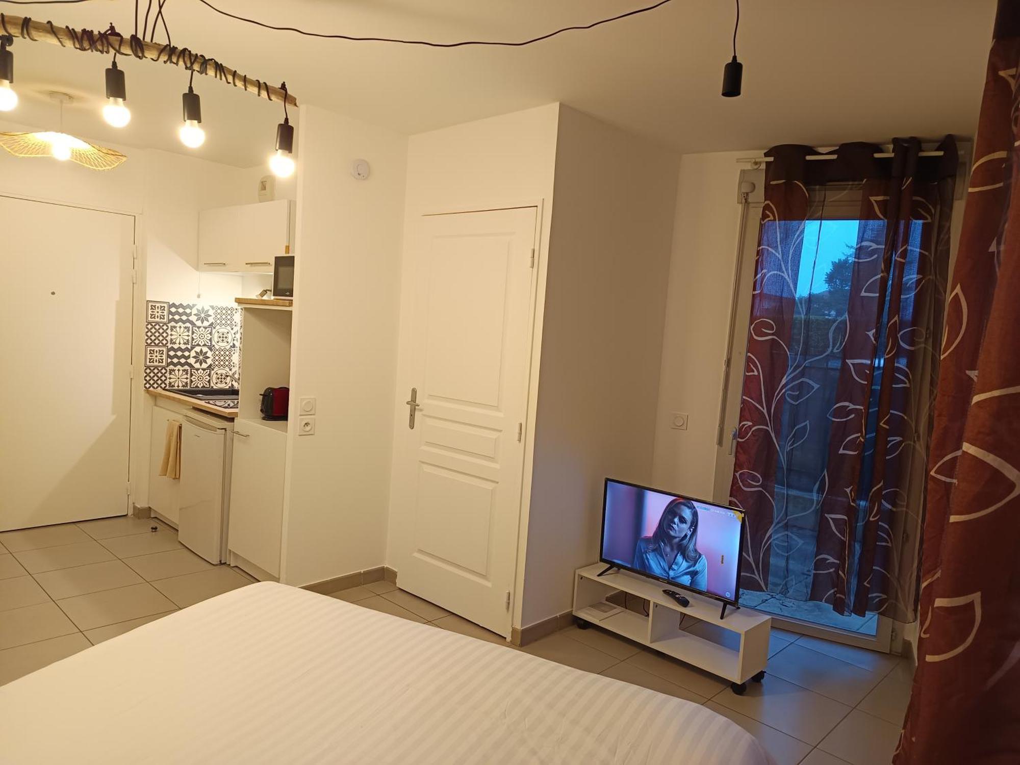 Villa'Vi Lyon Est Chambres D'Hotes Saint-Priest  Exteriör bild